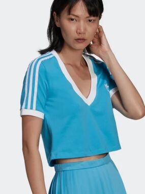 Adidas Women's Adicolor Classics Cropped Tee Sky Rush Blue White Size Medium NWT